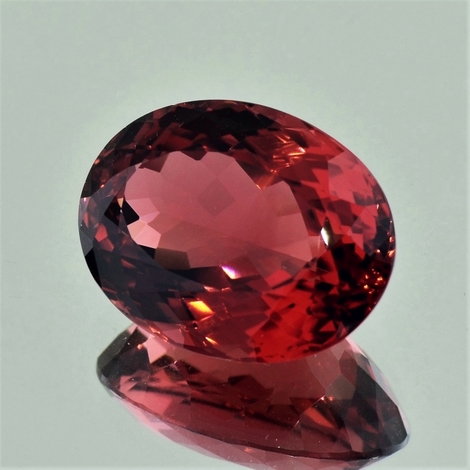 Turmalin oval rötlich 19,39 ct Turmalin oval rötlich 19,39 ct