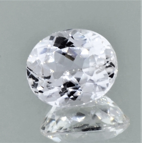 Spodumene oval colorless 5.81 ct Spodumene oval colorless 5.81 ct