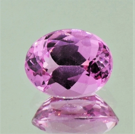 Spinell oval rosa-pink 4,22 ct Spinell oval rosa-pink 4,22 ct