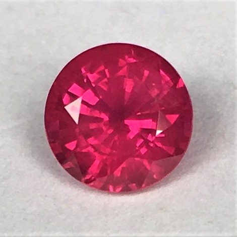 Rubin rund 2,04 ct Rubin rund 2,04 ct