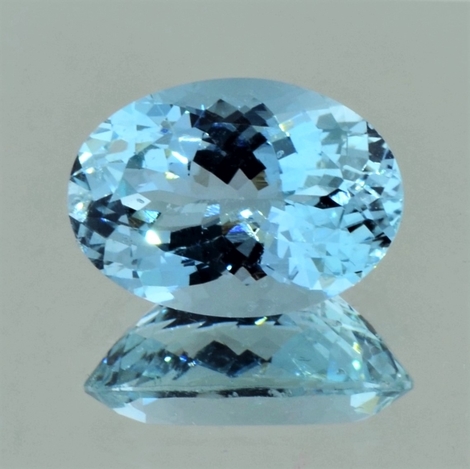 Aquamarin oval hellblau 5,72 ct Aquamarin oval hellblau 5,72 ct