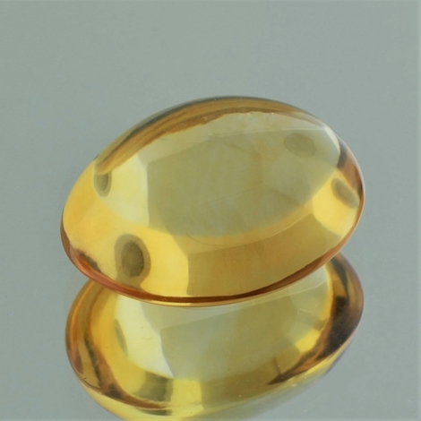 Citrin, Oval Cabochon (20,81 ct.) aus Brasilien Citrin, Oval Cabochon (20,81 ct.) aus Brasilien