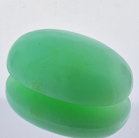 Chrysoprase Cabochon oval light green 33.13 ct Chrysoprase Cabochon oval light green 33.13 ct