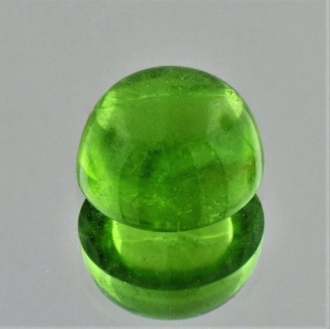 Peridot Cabochon round 7.80 ct Peridot Cabochon round 7.80 ct