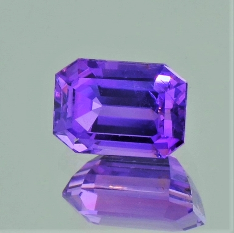 Saphir octagon violett ungebrannt 3,56 ct Saphir octagon violett ungebrannt 3,56 ct