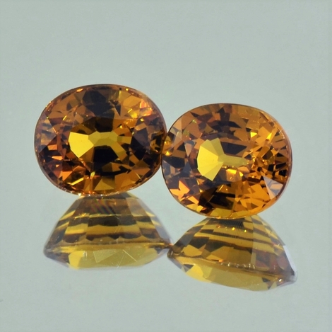 Mali-Garnet Pair oval yellowish-brown 4.12 ct Mali-Garnet Pair oval yellowish-brown 4.12 ct