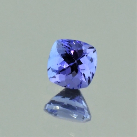Tansanit antikquadrat 0,90 ct Tansanit antikquadrat 0,90 ct