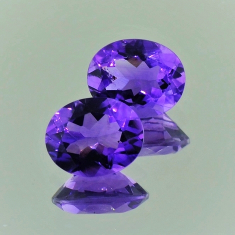 Amethyst Duo oval violett 3,7 ct Amethyst Duo oval violett 3,7 ct
