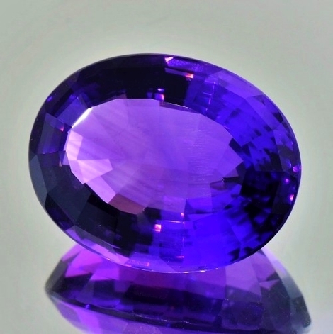 Amethyst oval intensives Violett 46,17 ct Amethyst oval intensives Violett 46,17 ct