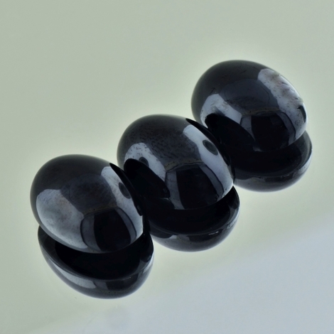 Spinel trio cabochon oval black 26.30 ct