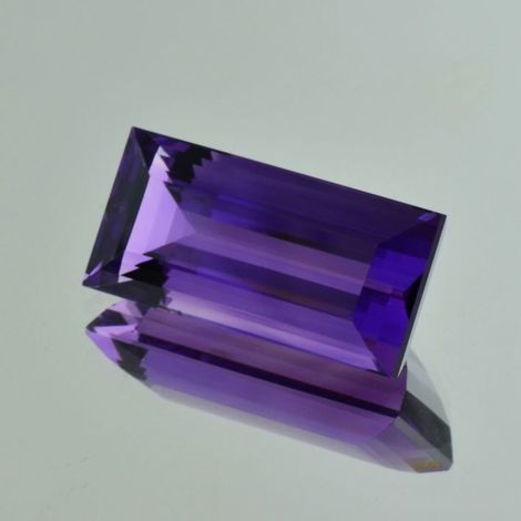 Amethyst rectangle violet 37.74 ct