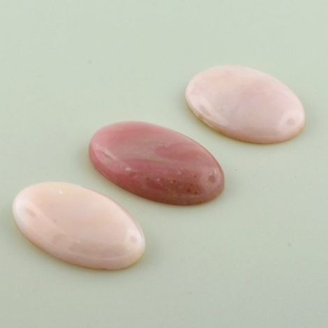 Opal trio Cabochons oval pink 50.57 ct