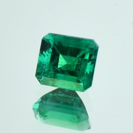 Emerald octagon intense green 1.19 ct