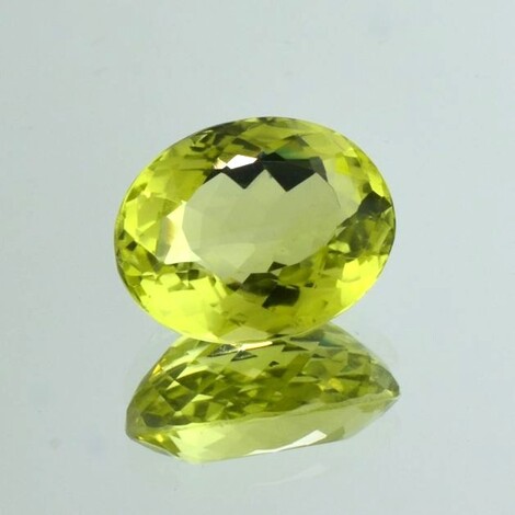 Lemonquarz oval grünlich gelb 13,97 ct