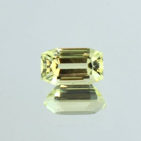 Orthoklas Feldspar octagon light yellow 1.98 ct