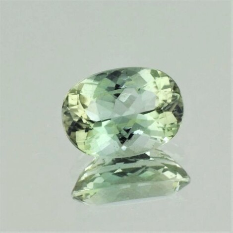 Turmalin oval grünlich 3,89 ct