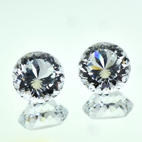 Topas Duo rund farblos 28,87 ct