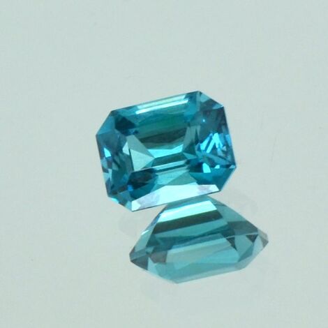 Indicolite Tourmaline octagon neon blue 1.77 ct