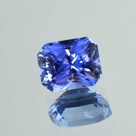 Saphir octagon-princess blau ungebrannt 4,05 ct.
