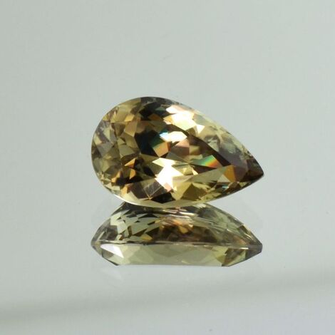 Diaspore Sultanit pear yellow green 6.53 ct.