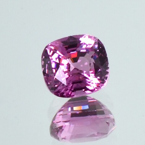 Spinel cushion pink 3.08 ct