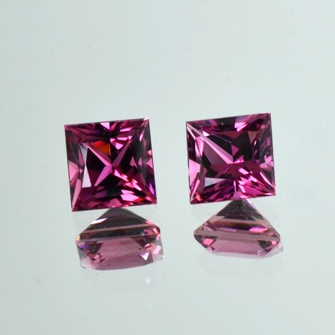 Tourmaline Pair princess purplish pink 3.84 ct