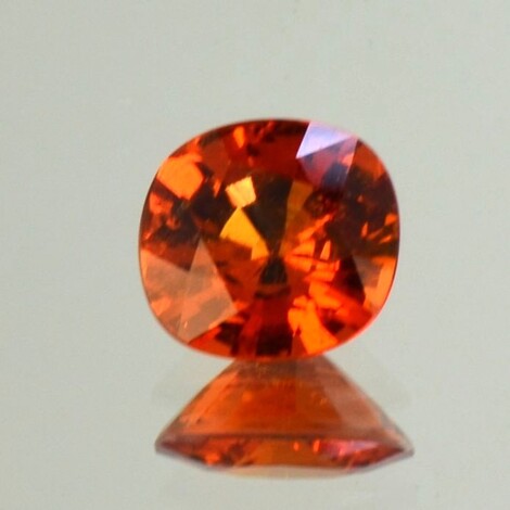 Mandarin-Granat antikoval orange 4,81 ct.