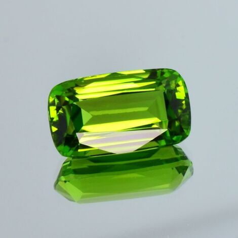 Peridot antik intensives Grün 11,08 ct