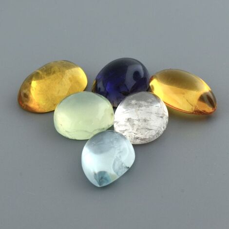 Mixed Lot Cabochons multicolor 64,80 ct