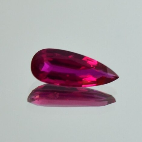 Rubin Tropfen pink-rot ungebrannt 2,05 ct.