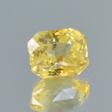 Sapphire octagon yellow untreated 5.99 ct.