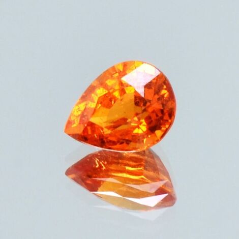 Mandarin Garnet pear orange 2.70 ct