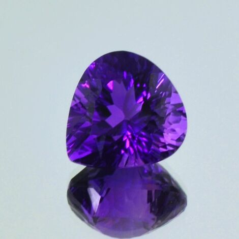 Amethyst Tropfen violett 17,87 ct.