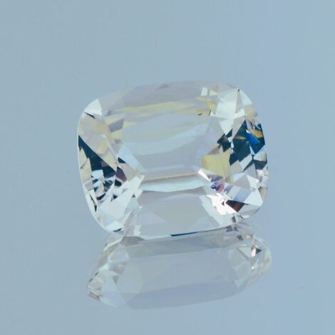 Topas antik farblos-getönt unbehandelt 15,14 ct.