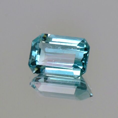 Indigolith Turmalin octagon grünlich hellblau 3,59 ct