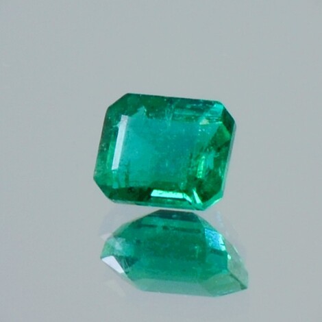 Smaragd octagon grün 0,86 ct