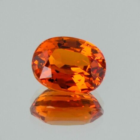 Mandarin Garnet oval orange 4.40 ct.