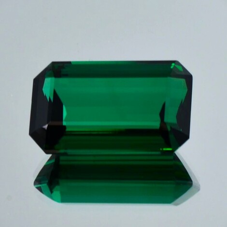 Green Tourmaline Tourmaline octagon green 28.20 ct