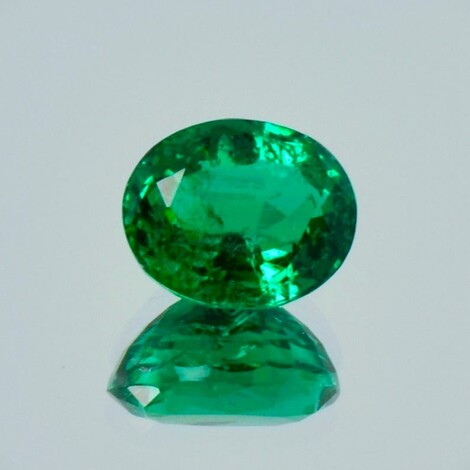 Smaragd oval intensives Grün 2,40 ct