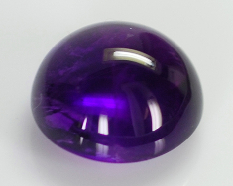 Amethyst, Rund Cabochon (11,81 ct.) aus Sambia Amethyst, Rund Cabochon (11,81 ct.) aus Sambia