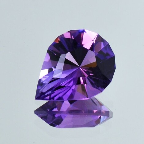 Amethyst pear mastercut violet 10.33 ct