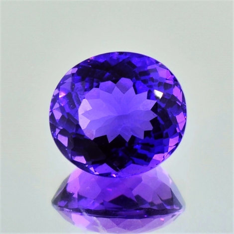 Amethyst oval violett 13,69 ct Amethyst oval violett 13,69 ct