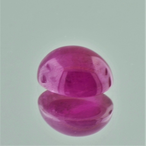 Burma Ruby cabochon oval 6.32 ct.