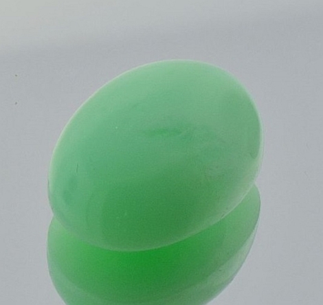 Chrysoprase Cabochon oval 17.19 ct Chrysoprase Cabochon oval 17.19 ct