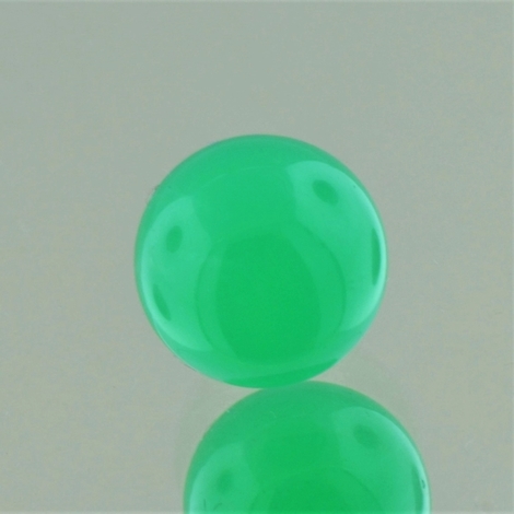 Chrysoprase sphere 9.5 ct Chrysoprase sphere 9.5 ct
