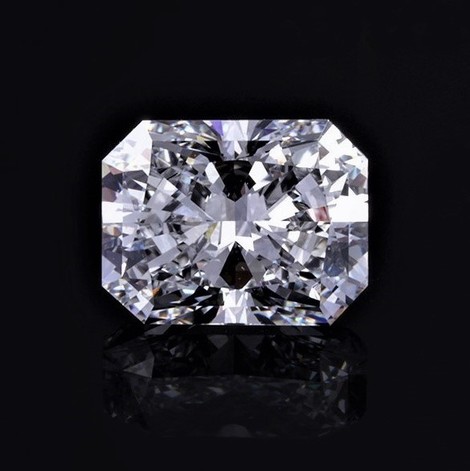 Diamant, Radiant (0,74 ct.) aus Südafrika