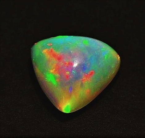 Edelopal Cabochon trillion 5,33 ct Edelopal Cabochon trillion 5,33 ct