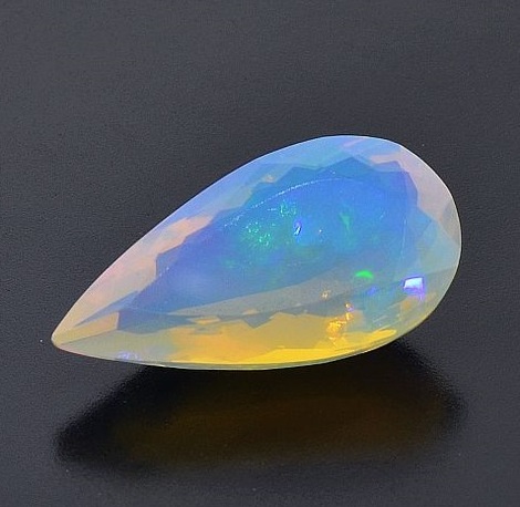 Edelopal Tropfen 8,95 ct Edelopal Tropfen 8,95 ct