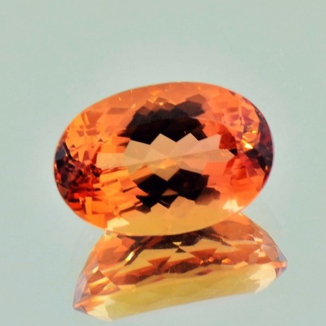Imperial Topaz oval pinkish-orange 8.06 ct Imperial Topaz oval pinkish-orange 8.06 ct
