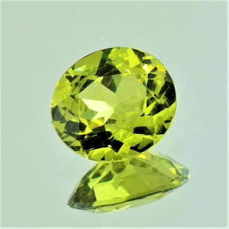 Mali-Garnet oval greenish yellow 2.59 ct
